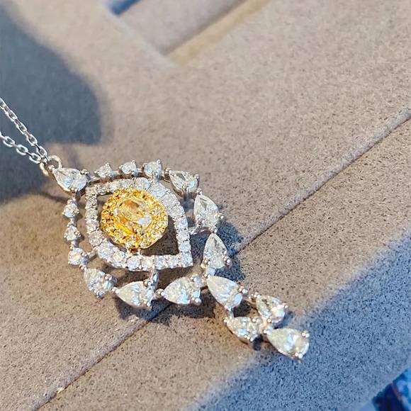 2ct Canary Pendant - Picture 5 of 11